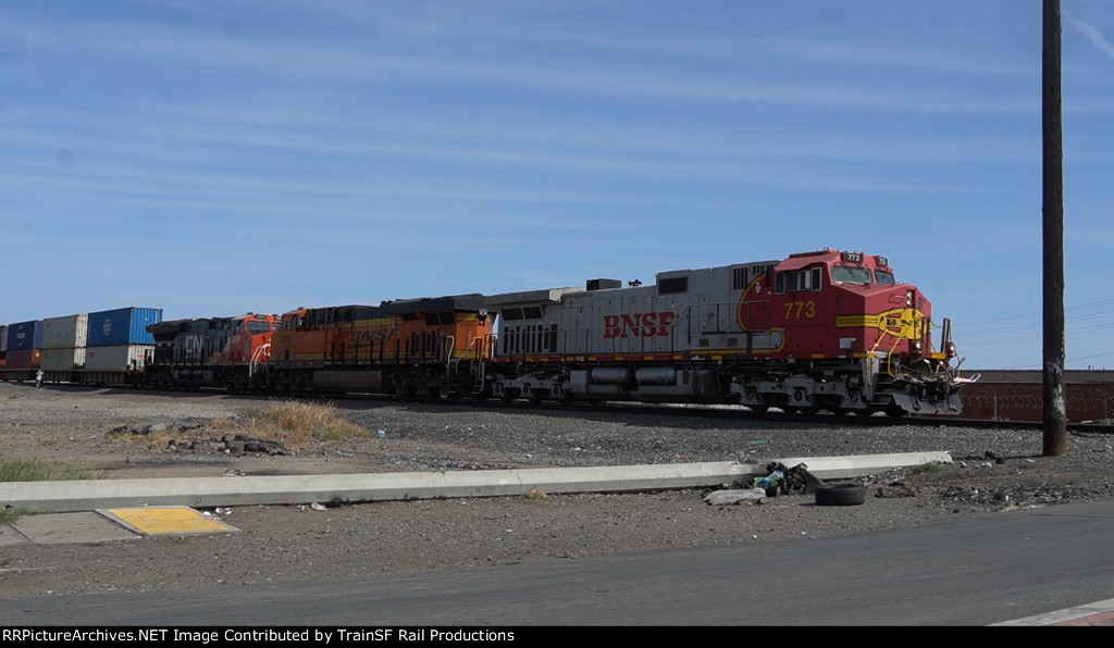 BNSF 773